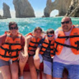 Meet your Posher, Monica